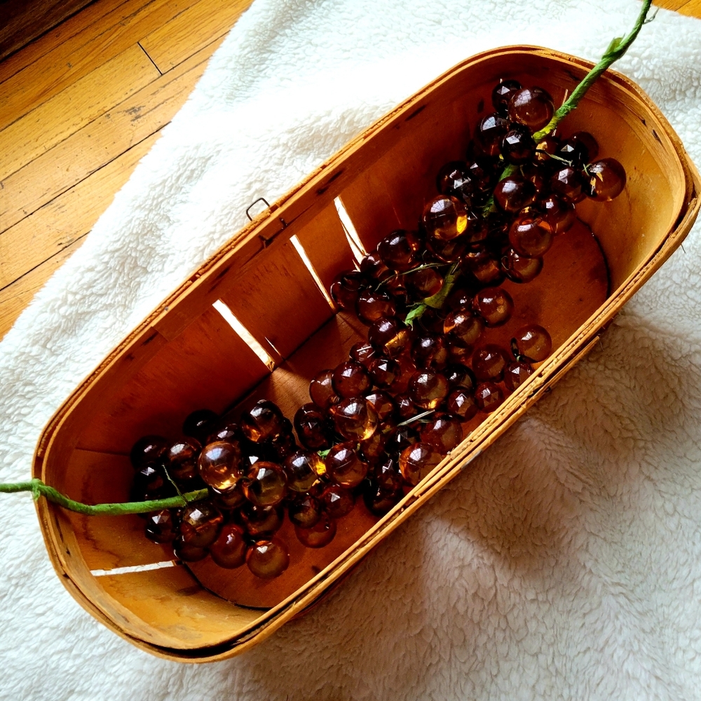 Vintage plastic grape clusters in bushel basket•Set of 2 grapes•